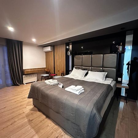 Garden Lounge Hotel 예레반 외부 사진