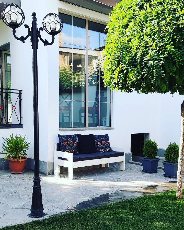 Garden Lounge Hotel 예레반 외부 사진
