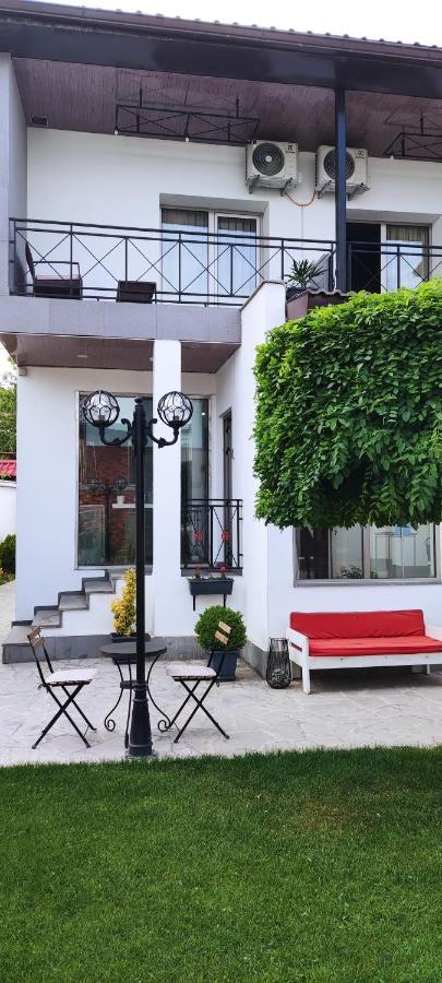 Garden Lounge Hotel 예레반 외부 사진
