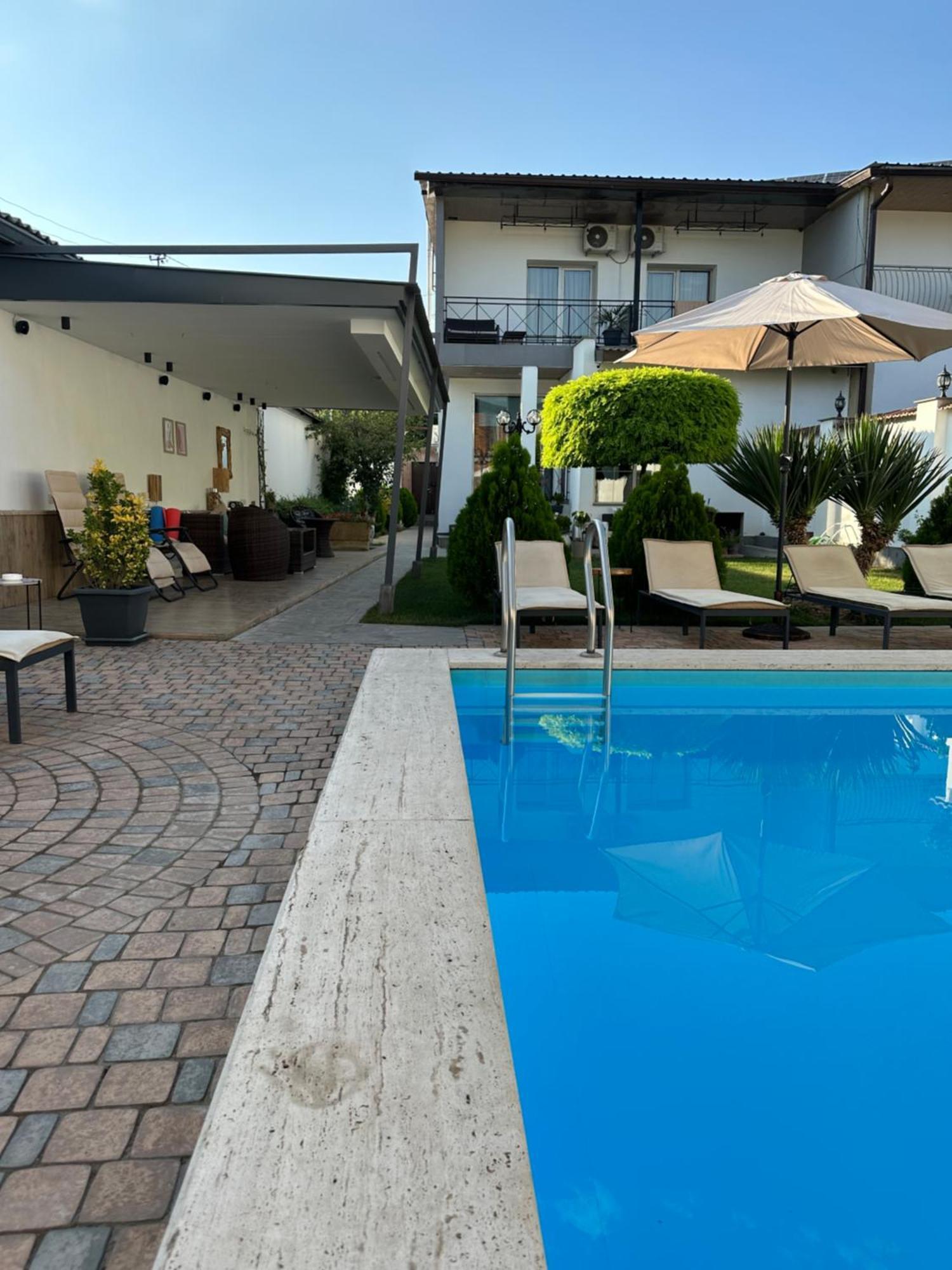 Garden Lounge Hotel 예레반 외부 사진