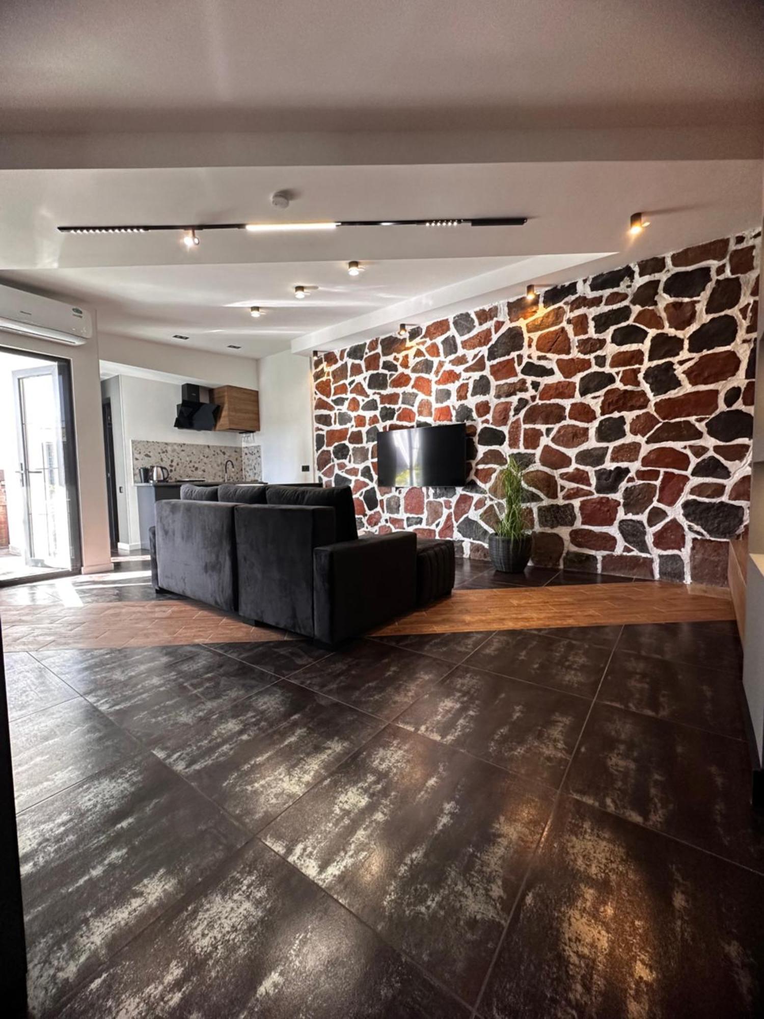 Garden Lounge Hotel 예레반 외부 사진